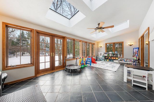 2985 PINE RIDGE ROAD, Oshkosh, WI 54904