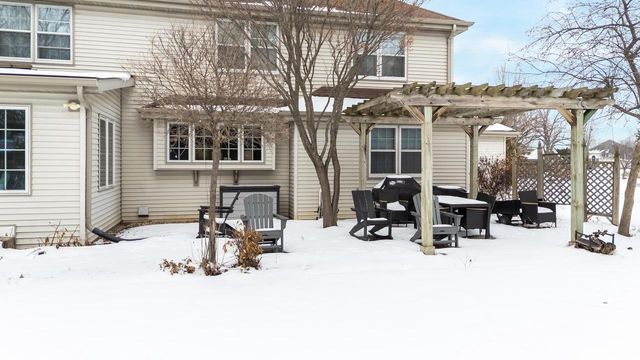 2985 PINE RIDGE ROAD, Oshkosh, WI 54904