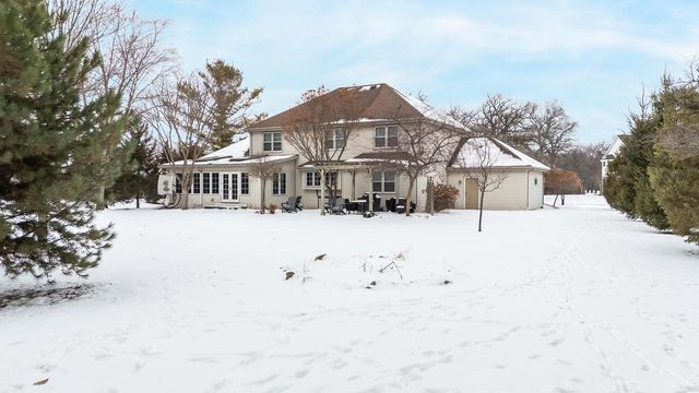 2985 PINE RIDGE ROAD, Oshkosh, WI 54904