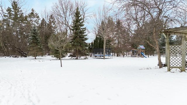 2985 PINE RIDGE ROAD, Oshkosh, WI 54904