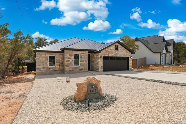1418 Cedar Grove Trail, Spring Branch, TX 78070