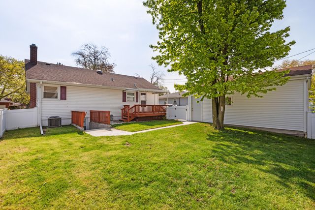8118 Howard Avenue, Munster, IN 46321