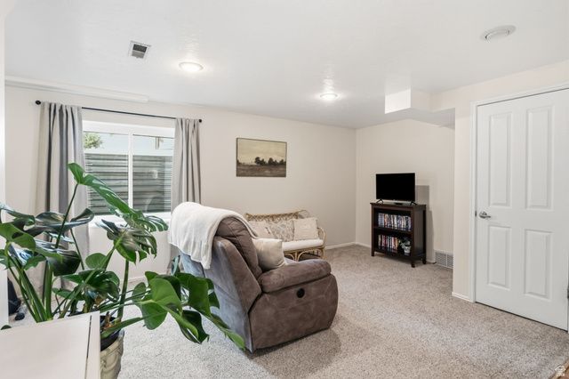 1101 E OLD DAIRY RD, Sandy, UT 84094
