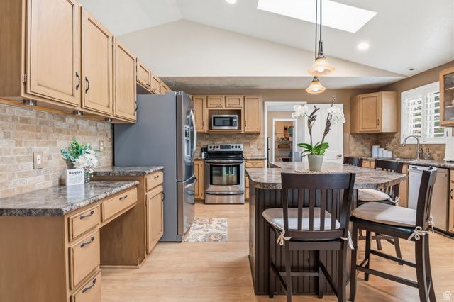1101 E OLD DAIRY RD, Sandy, UT 84094