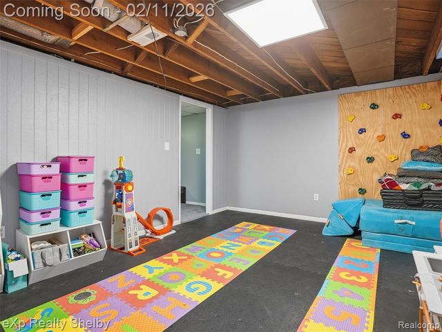 19913 Blackburn Street, Saint Clair Shores, MI 48080