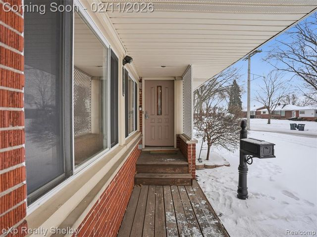 19913 Blackburn Street, Saint Clair Shores, MI 48080