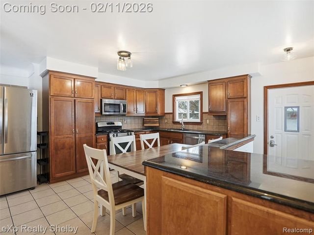 19913 Blackburn Street, Saint Clair Shores, MI 48080