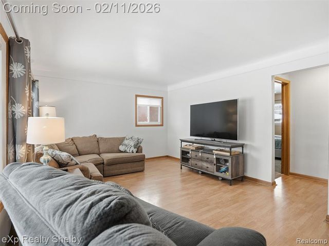 19913 Blackburn Street, Saint Clair Shores, MI 48080