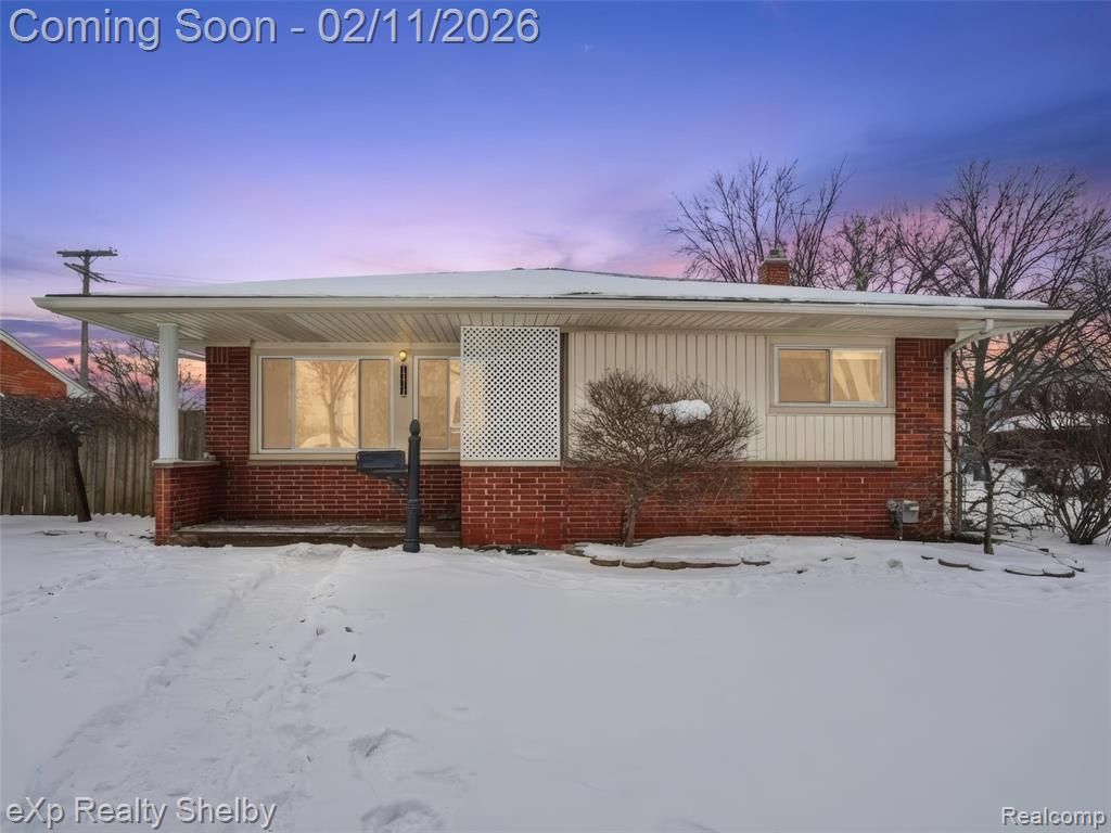 19913 Blackburn Street, Saint Clair Shores, MI 48080