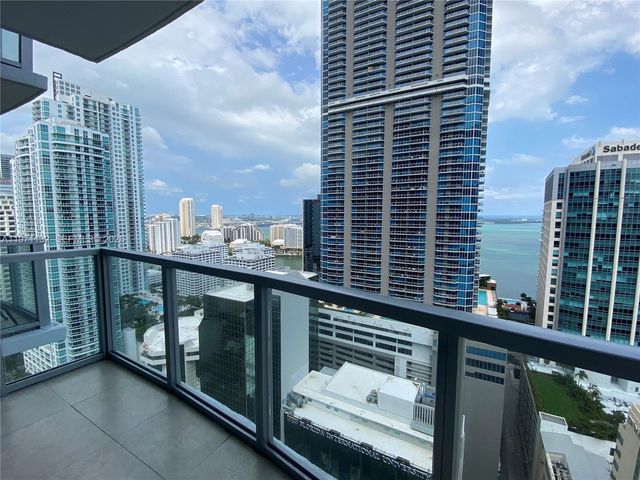 1060 Brickell Ave 3105, Miami, FL 33131