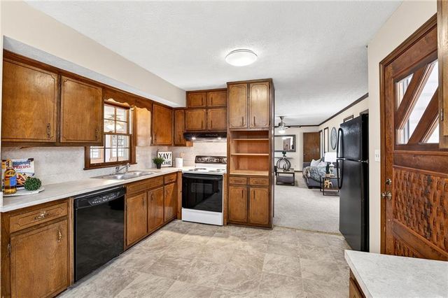 4444 Bending River SW Trail, Lilburn, GA 30047