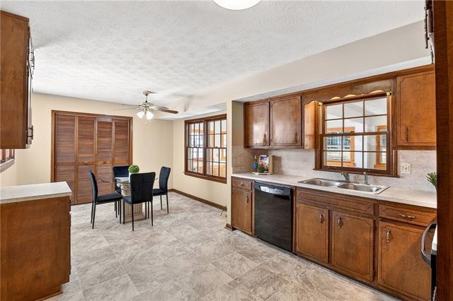 4444 Bending River SW Trail, Lilburn, GA 30047