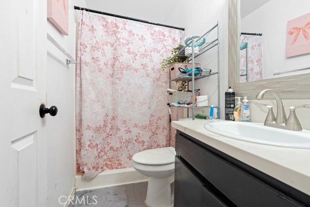 2235 W Avenue K14, Lancaster, CA 93536