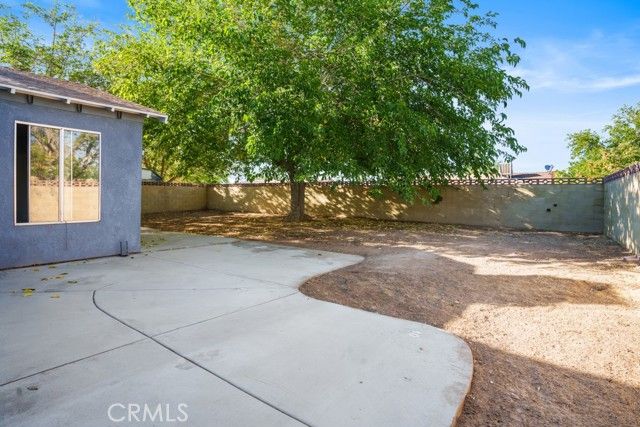 2235 W Avenue K14, Lancaster, CA 93536