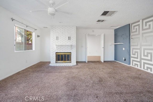 2235 W Avenue K14, Lancaster, CA 93536