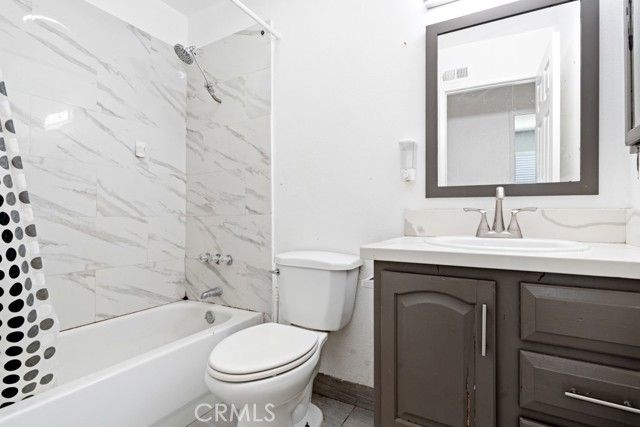 2235 W Avenue K14, Lancaster, CA 93536