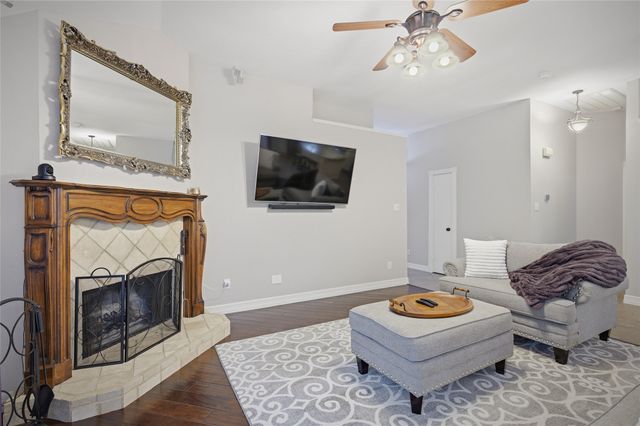 843 Yellow Tavern Court, Grand Prairie, TX 75052