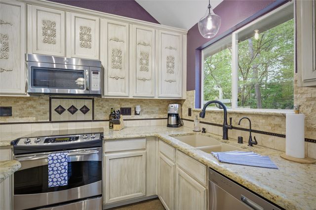 843 Yellow Tavern Court, Grand Prairie, TX 75052