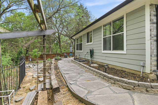 843 Yellow Tavern Court, Grand Prairie, TX 75052