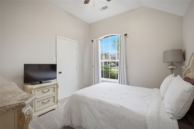 843 Yellow Tavern Court, Grand Prairie, TX 75052