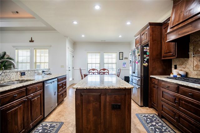 2803 SW Aster Way, Bentonville, AR 72713