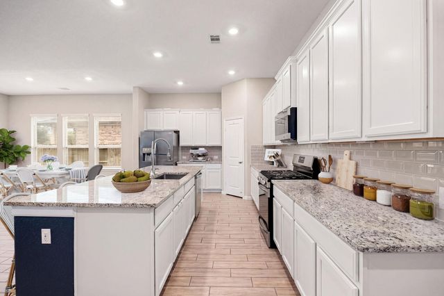 9722 Dancing Grass Drive, Richmond, TX 77406