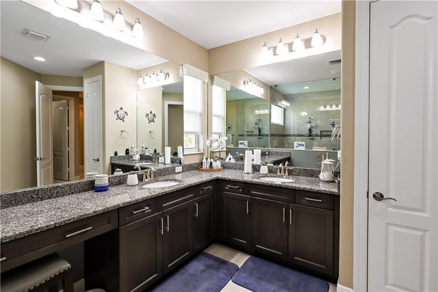 4813 Four Lakes Circle SW, Vero Beach, FL 32968