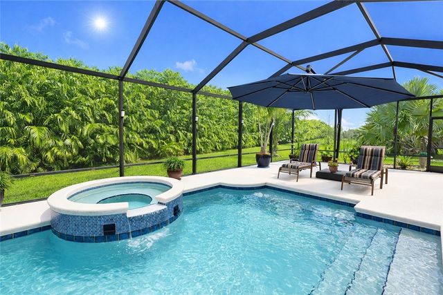 4813 Four Lakes Circle SW, Vero Beach, FL 32968