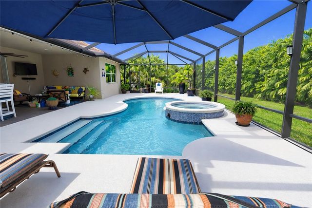 4813 Four Lakes Circle SW, Vero Beach, FL 32968