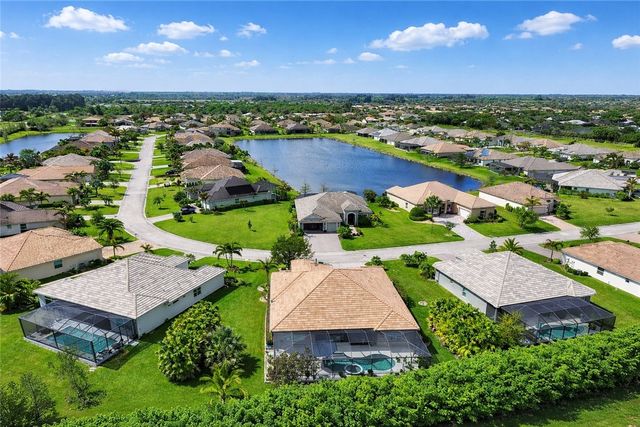 4813 Four Lakes Circle SW, Vero Beach, FL 32968