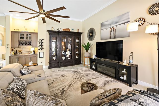 4813 Four Lakes Circle SW, Vero Beach, FL 32968