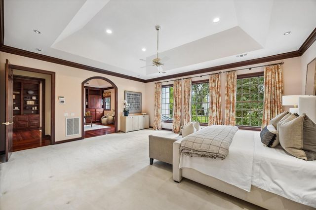 22 Eaton Square, Houston, TX 77027