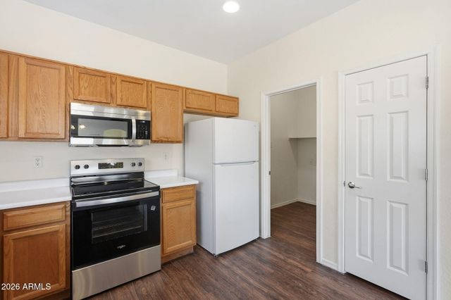 8829 W HILTON Avenue, Tolleson, AZ 85353