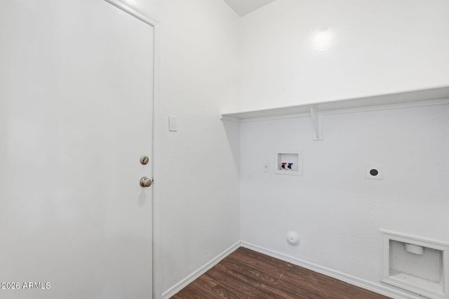 8829 W HILTON Avenue, Tolleson, AZ 85353