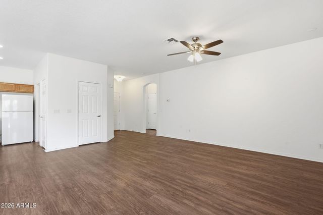 8829 W HILTON Avenue, Tolleson, AZ 85353