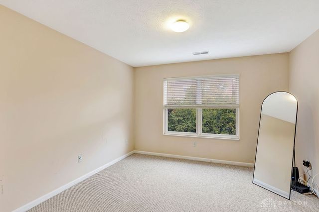 9251 Great Lakes Circle, Dayton, OH 45458