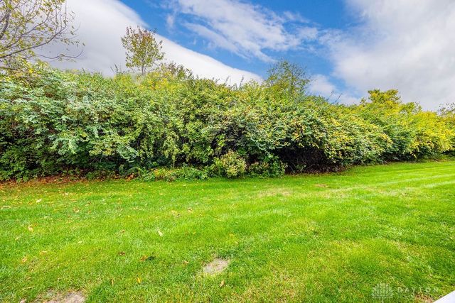 9251 Great Lakes Circle, Dayton, OH 45458