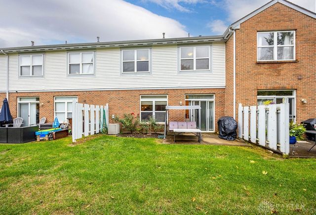 9251 Great Lakes Circle, Dayton, OH 45458