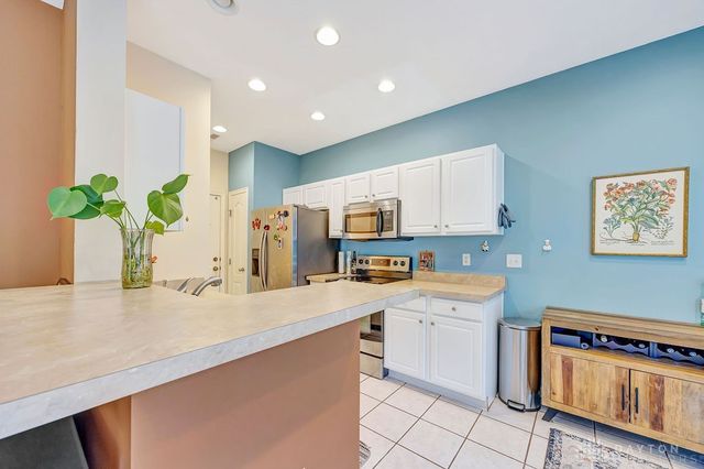 9251 Great Lakes Circle, Dayton, OH 45458