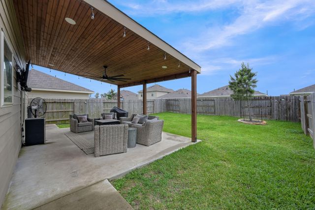 2843 Via Augusta Drive, Conroe, TX 77301