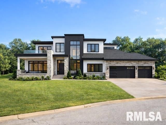 2203 W AUGUSTA Drive, Dunlap, IL 61525