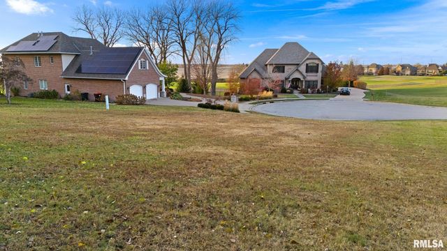 2203 W AUGUSTA Drive, Dunlap, IL 61525