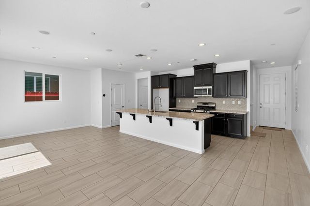 9058 Albarino Way, Sacramento, CA 95829