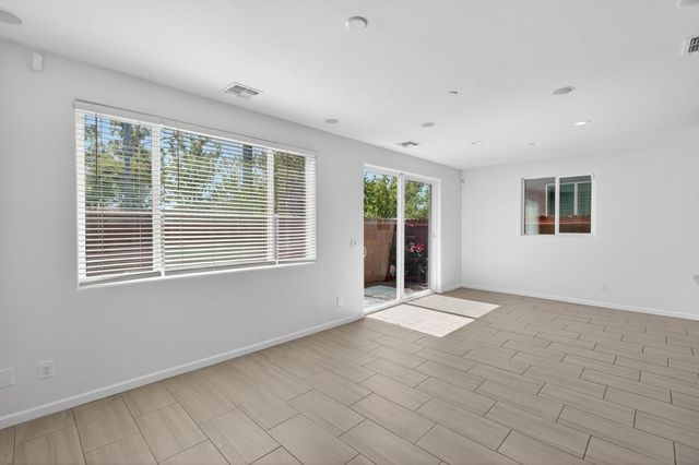 9058 Albarino Way, Sacramento, CA 95829