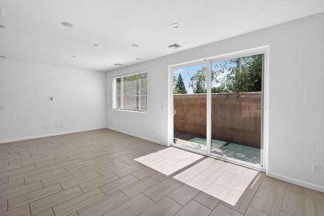 9058 Albarino Way, Sacramento, CA 95829