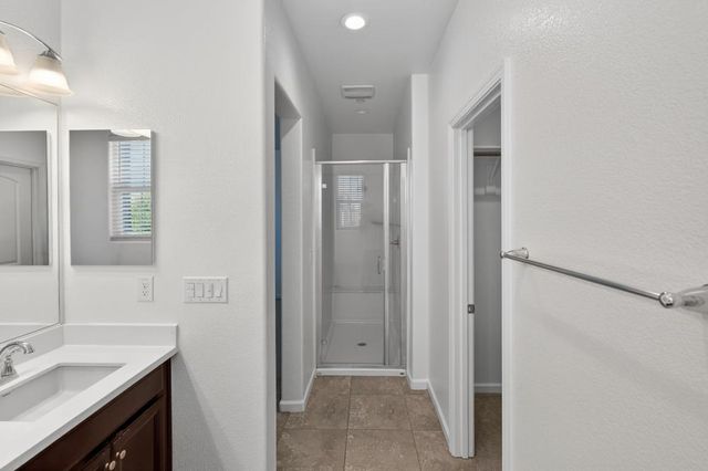 9058 Albarino Way, Sacramento, CA 95829