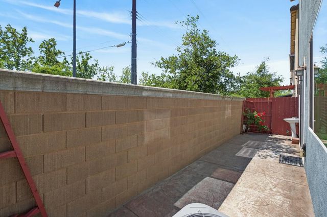 9058 Albarino Way, Sacramento, CA 95829