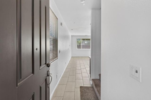 9058 Albarino Way, Sacramento, CA 95829