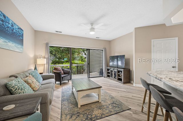 19 Lemoyne Ave Apt 57, Hilton Head Island, SC 29928