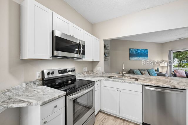 19 Lemoyne Ave Apt 57, Hilton Head Island, SC 29928
